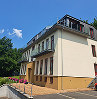 Dům